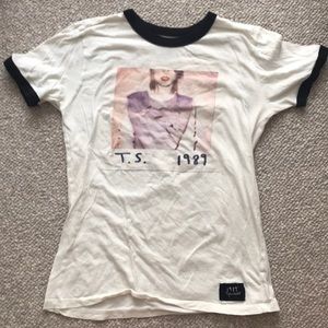 1989 World Tour Shirt